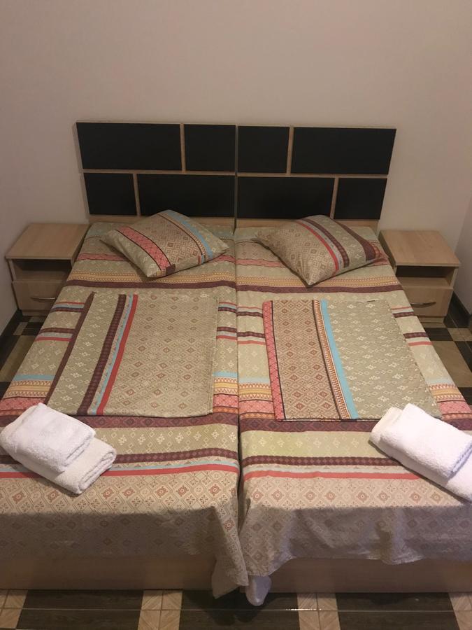 Holiday House Батуми Экстерьер фото