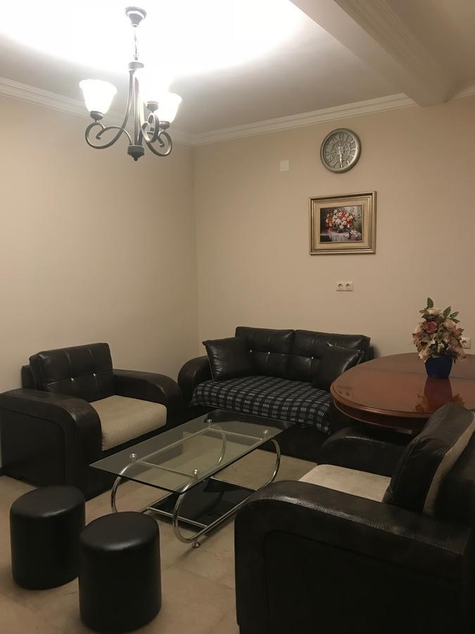 Holiday House Батуми Экстерьер фото