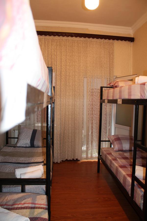 Holiday House Батуми Экстерьер фото