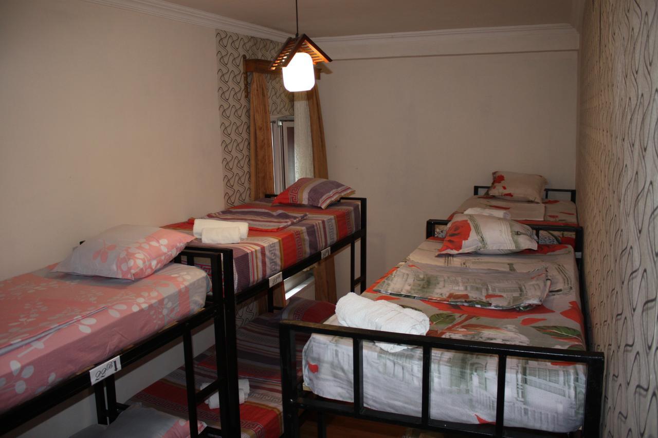 Holiday House Батуми Экстерьер фото